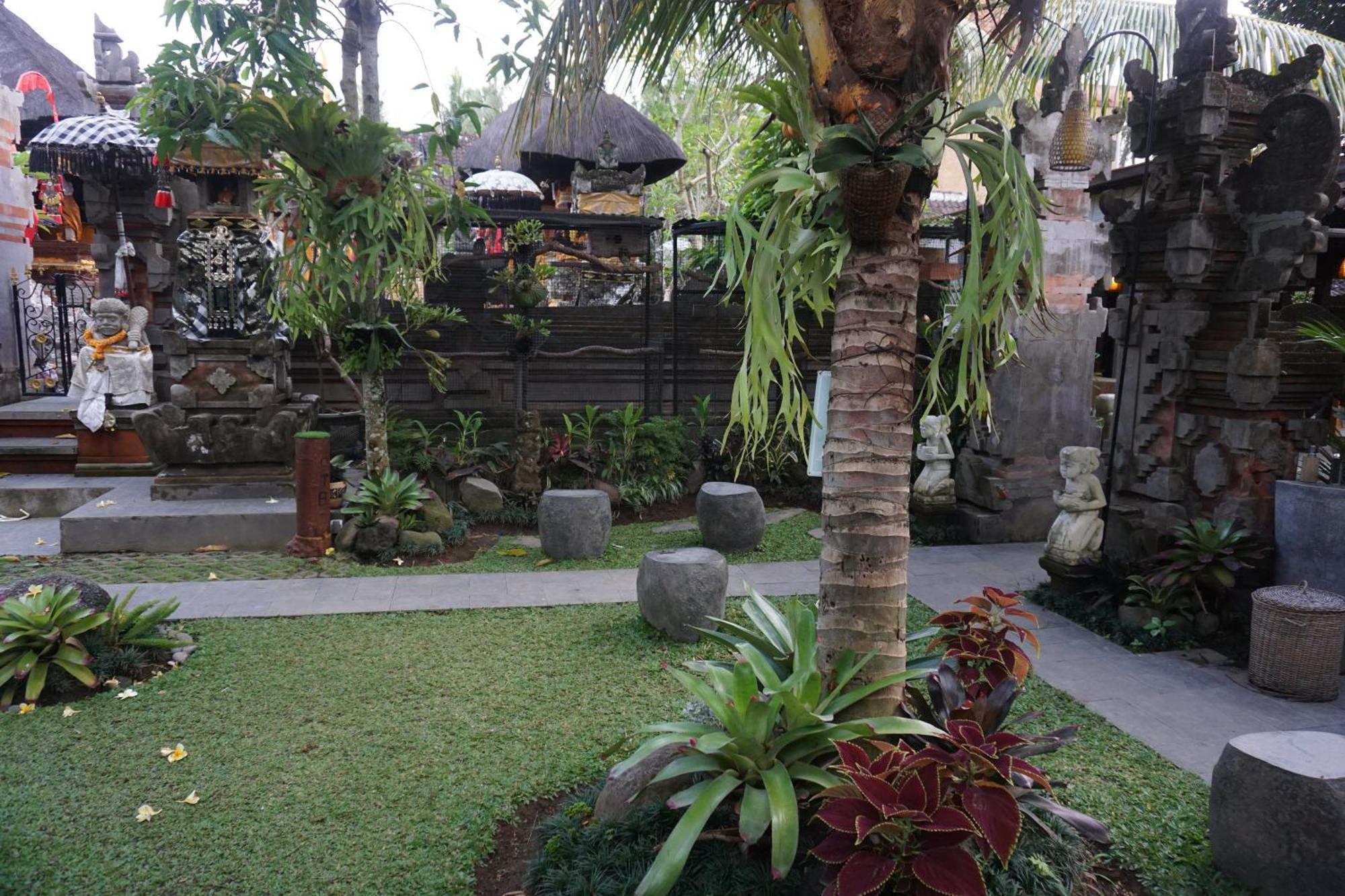 Liyer Spirit House Hotel Ubud Exterior foto
