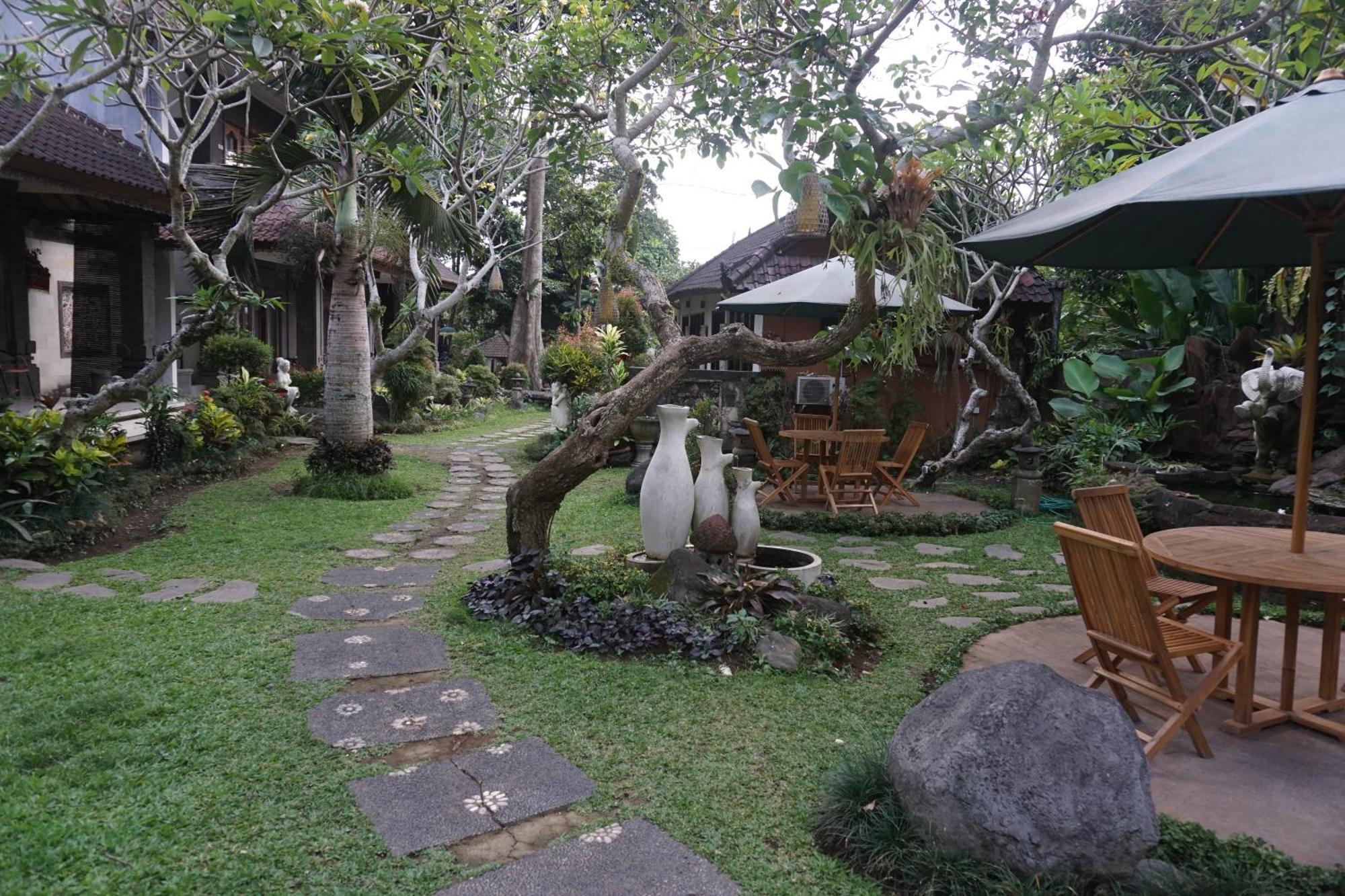 Liyer Spirit House Hotel Ubud Exterior foto