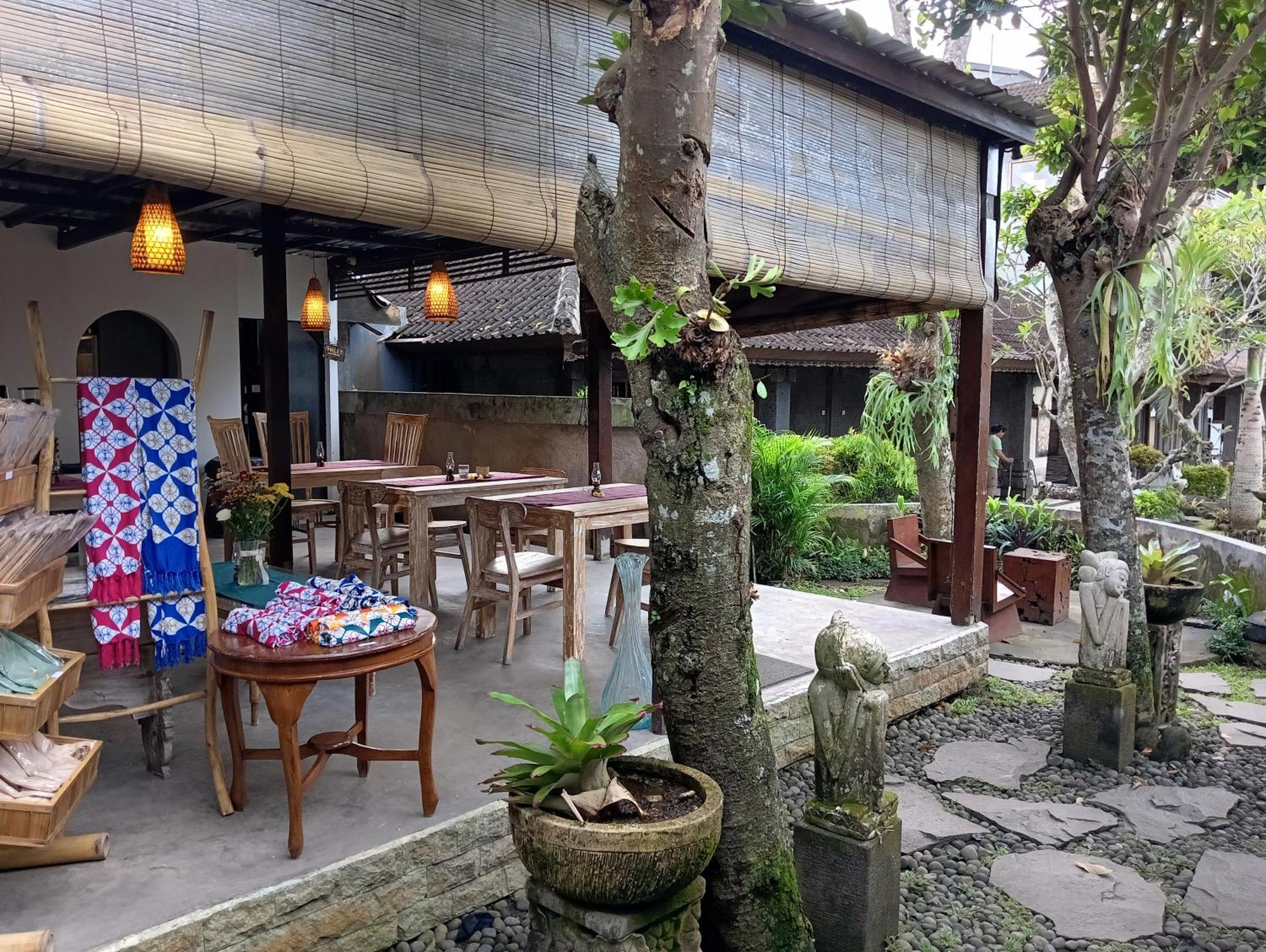 Liyer Spirit House Hotel Ubud Exterior foto